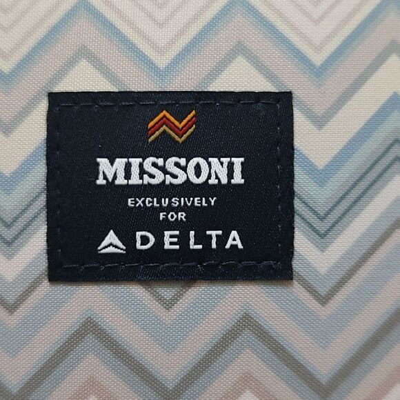 Missoni for Delta Zip Mini Travel Toiletry Case Navy Blue Chevron Dopp Kit - Picture 8 of 10